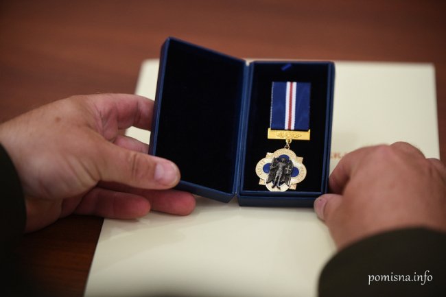 Глава ПЦУ митрополит Епіфаній нагородив медаллю волинського капелана. ФОТО