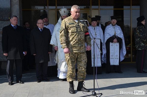 У Луцьку попрощалися ще із одним загиблим бійцем АТО. ФОТО