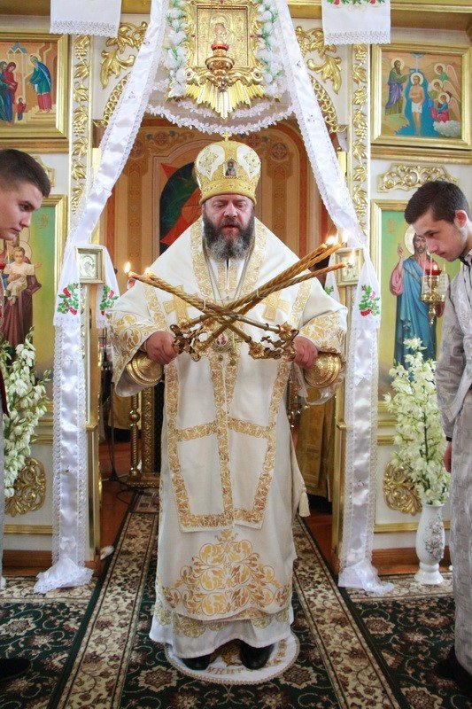 Митрополит Михаїл очолив святкову службу у селі поблизу Луцька. ФОТО