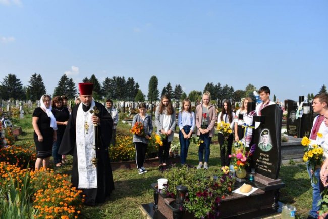 Іловайський котел: в Іваничах вшанували пам'ять загиблих