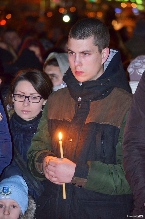 У Луцьку прощалися з Кузьмою Скрябіним. ФОТО
