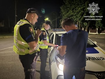 У Луцьку патрульні вдома у чоловіка виявили нарколабораторію. ВІДЕО