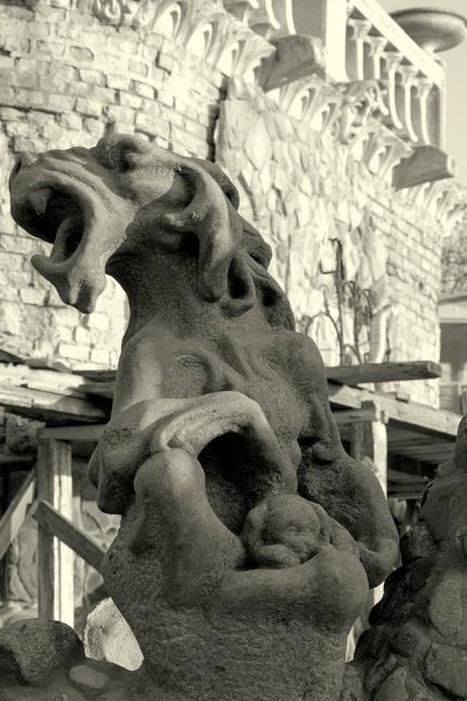 У дивних людей, дивні створіння. Фото: Павло Березюк