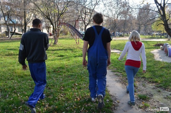 Як у Луцьку ловлять бродячих собак. ФОТО