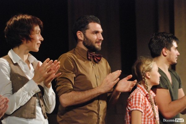 У Луцьку показали танцювальний перформенс «Дім». ФОТО