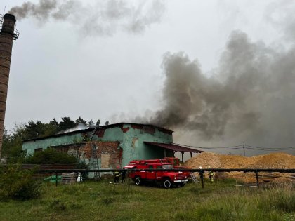 У Луцькому районі горів цех підприємства. ФОТО