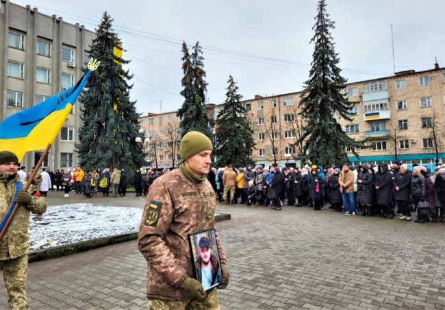 На Волині попрощалися із бойовим медиком Валентином Пігілієвим