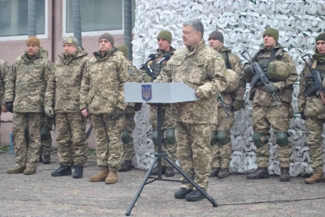Президент нагородив воїна волинської бригади орденом. ФОТО