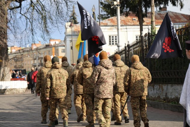Загинув у боях за Покровськ: у Луцьку провели в останню дорогу полеглого Героя Анатолія Кравчука