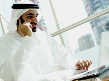 Познайомилися через соціальні мережі: іноземець «розвів» волинянку на кругленьку суму