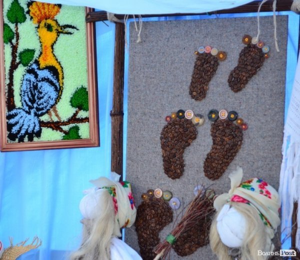 У центрі Луцька – виставка талантів зі всієї області. ФОТО 