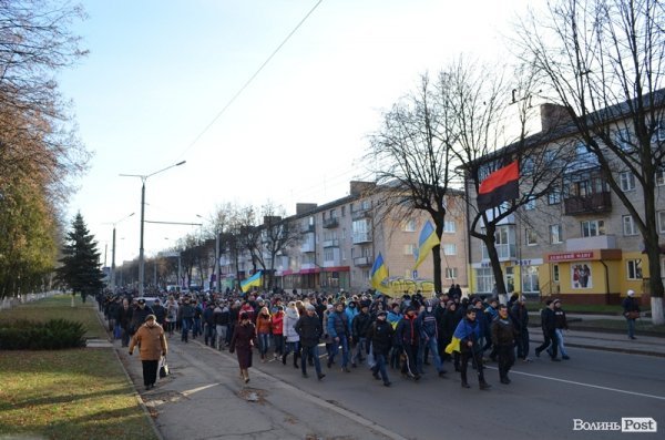 Третій день Нового Майдану у Луцьку. ФОТО