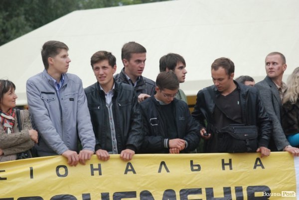 Як у Луцьку змагалися силачі. ФОТО