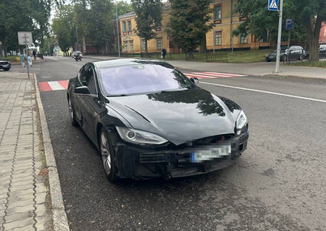 На Волині двоє чоловіків за 6 тисяч доларів переправляли військовозобов’язаних до Польщі