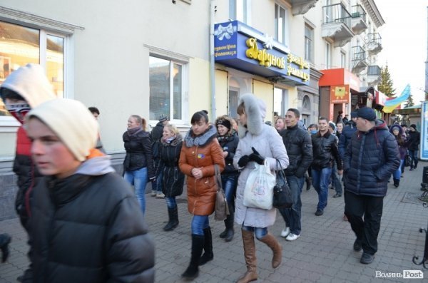 Другий день Нового Майдану у Луцьку. ФОТО