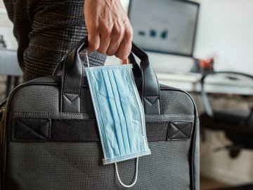 В Україні продовжили карантин, однак ввели послаблення: що буде дозволено