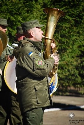 У Луцьку проводжали солдат на строкову службу. ФОТО