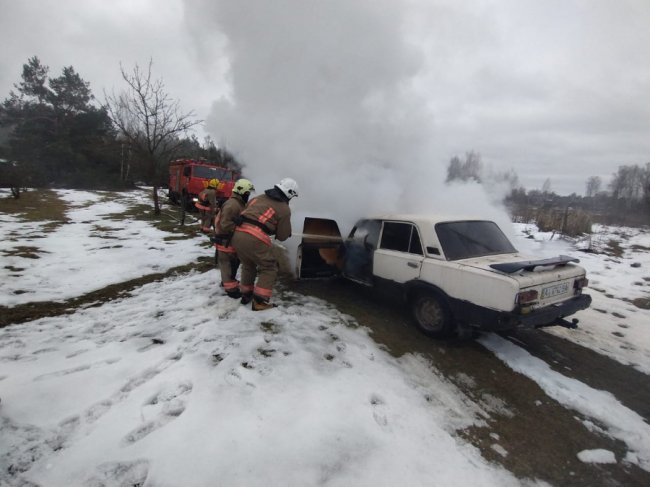На Волині горів легковий автомобіль