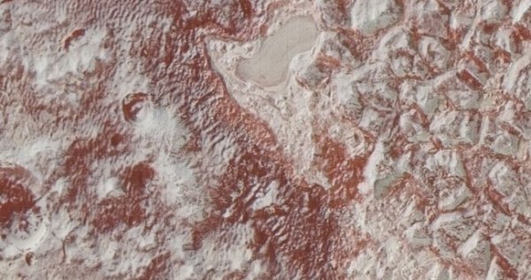 Нові кольорові фото Плутона. ФОТО 