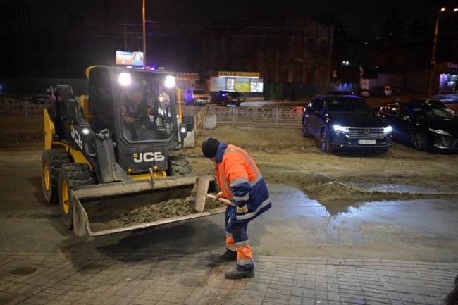У Києві завершили аварійно-рятувальні роботи після ракетного удару. ФОТОРЕПОРТАЖ