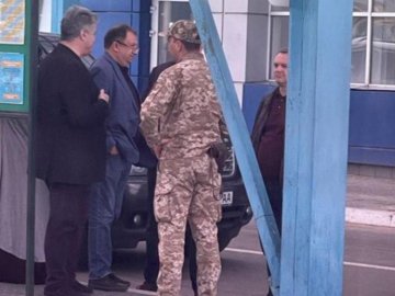 Порошенко знову намагався виїхати за кордон