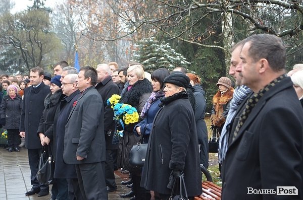 У Луцьку вшанували пам’ять загиблих героїв Майдану. ФОТО