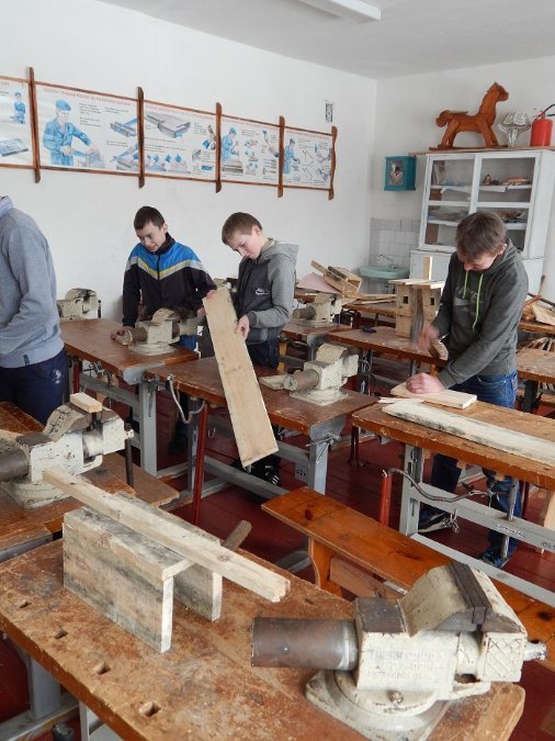 Волинські школярі готуються зустрічати шпаків