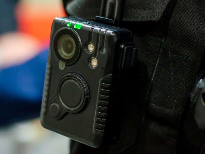 Волинські митники носитимуть бодікамери
