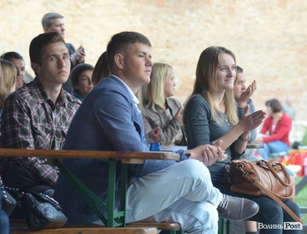 Луцький замок зустрічав останню ніч літа джазом. ФОТО 