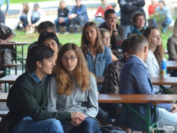 Луцький замок зустрічав останню ніч літа джазом. ФОТО 