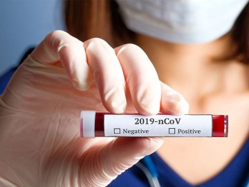 В Україні за добу виявили понад 800 випадків коронавірусу 