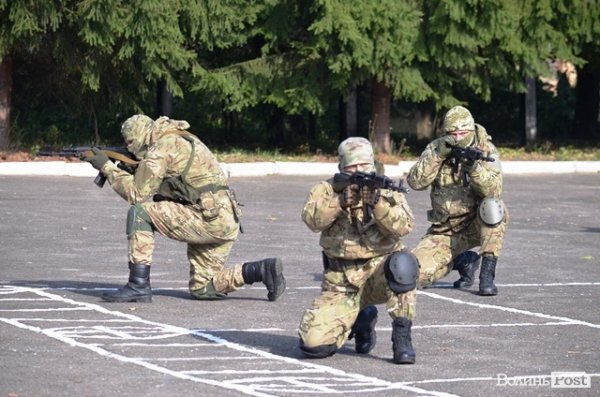 Волинські призовники поїхали на службу. ФОТО
