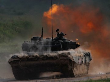 На Донбасі ЗСУ знищили склад боєприпасів, 10 танків і техніку окупантів