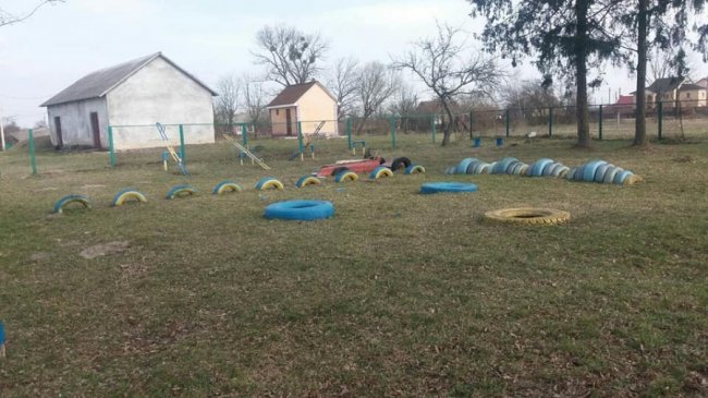 На Волині просять допомогти зробити майданчик для важкохворих діток