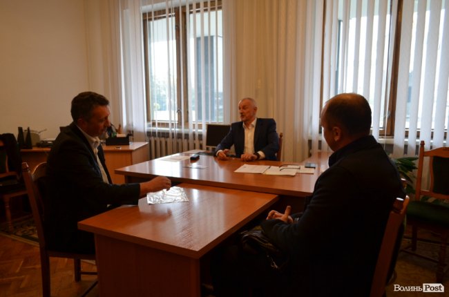 Збудуйте садок і зробіть дорогу: як Савченко приймав громадян. ФОТО