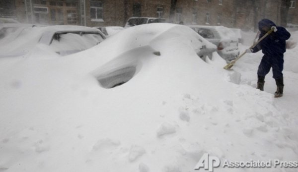 Фото Києва, заваленого снігом