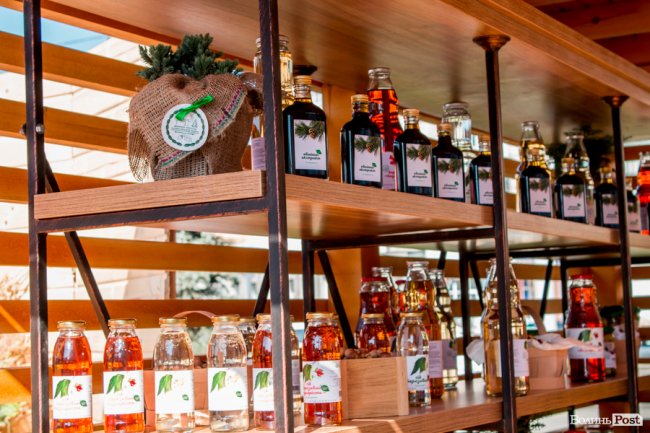 Смачно та корисно: волинські лісівники презентували свою продукцію на форумі. ФОТО