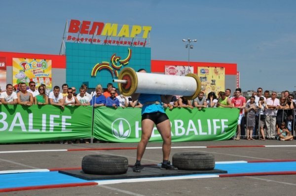 Чемпіонат богатирів у Рівному. ФОТО