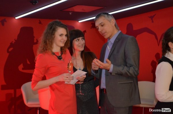 «Попелюшка»: у Луцьку показали старі казки в новому форматі. ФОТО