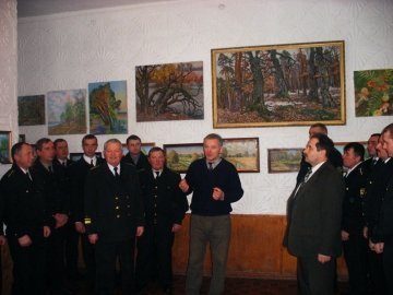 Лісівники оцінили правдивість картин волинських художників