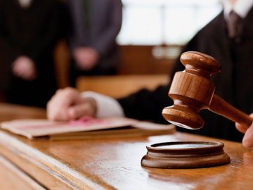 На Волині судили жінку, яка забрала гроші на лікування в чоловіка, який повернувся з війни