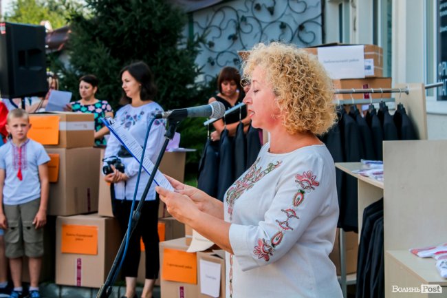 Діти загиблих воїнів отримали вишивані подарунки. ФОТО