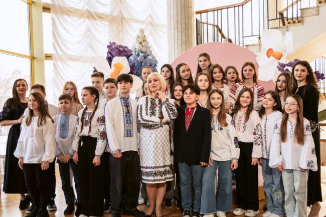 Маленькі актори освоюють сцену: рік творчості у дитячій «Театральній студії» Волинського театру