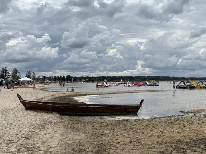 Дощі не допомогли: рівень води на Світязі знизився до 110 сантиметрів