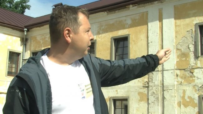 У Луцьку археологи виявили фрагмент браслета ХІІІ століття. ВІДЕО