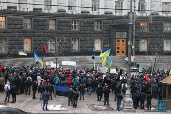 Як волинські шахтарі мітингують у Києві. ФОТО