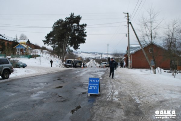 Рейсовий автобус до Луцька потрапив в аварію: 8 постраждалих