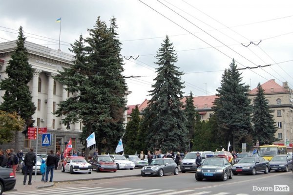 У Луцьку стартував автомотофестиваль «AutoWESTern». ФОТО