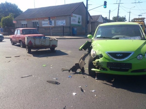 ДТП у Луцьку: аварія на перехресті вулиць. ФОТО