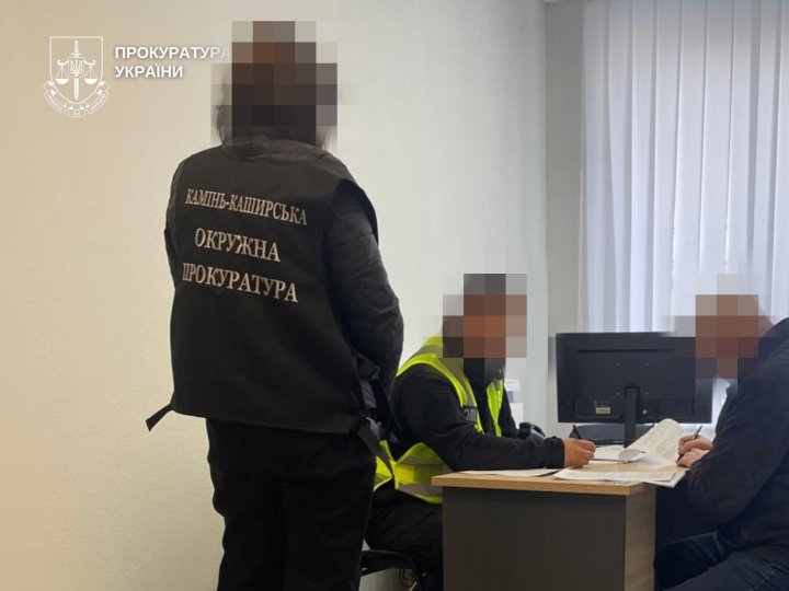 Збитки понад  4 мільйони: ексдиректору торфозаводу на Волині повідомили підозру у зловживанні становищем